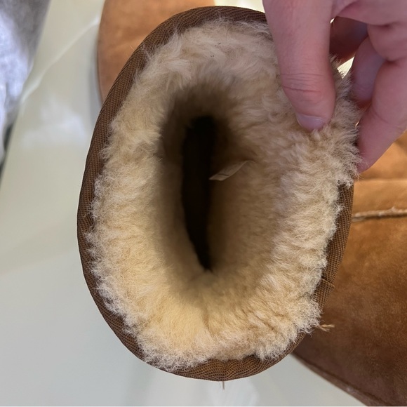 Women’s uggs size 11 - Picture 8 of 9